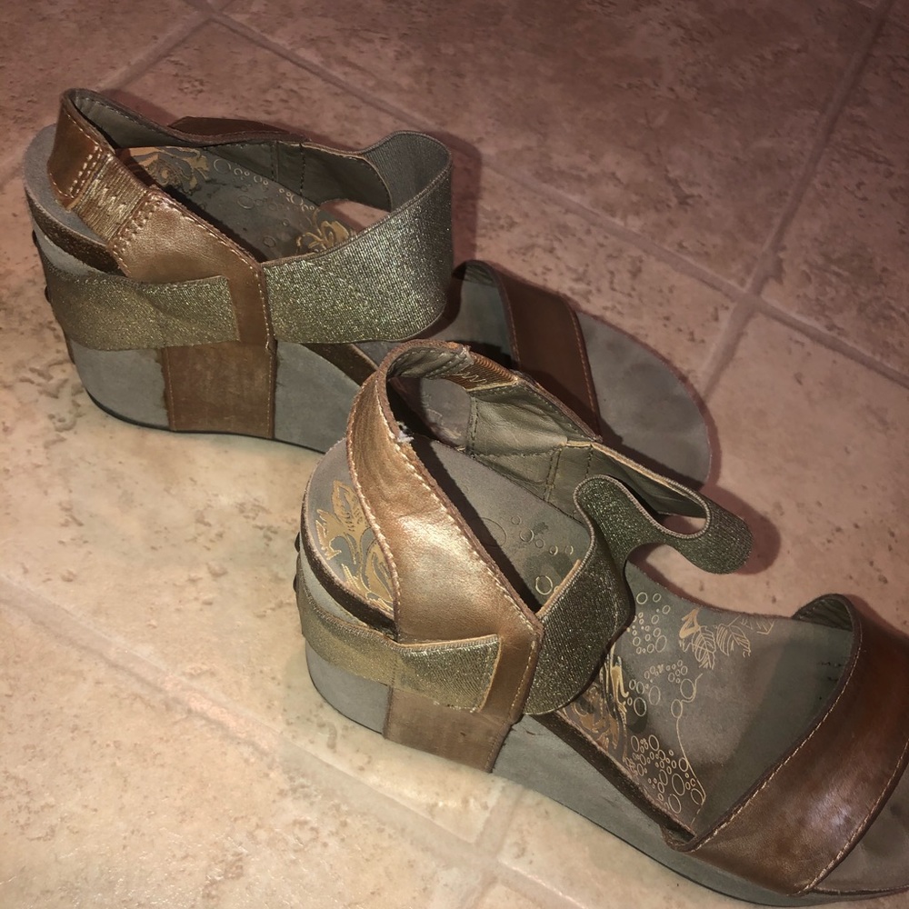 OTBT shoes